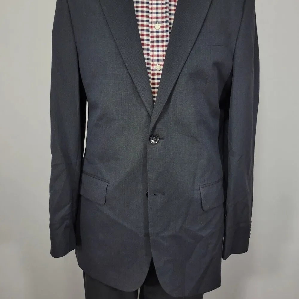 Banana Republic Men's‎ Sport Coat Blazer Two Button Deep Navy Poly Viscose 42L